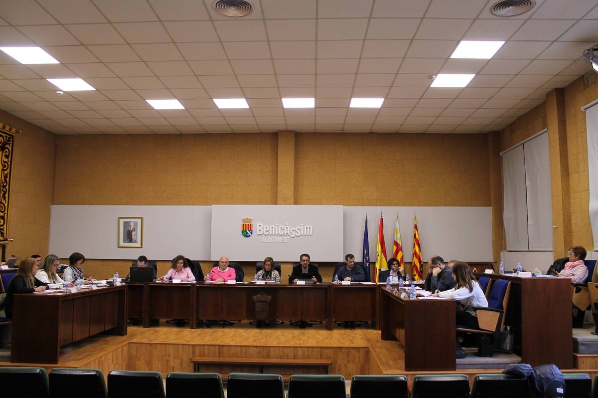 Benicàssim intenta solucionar los retrasos en los pagos