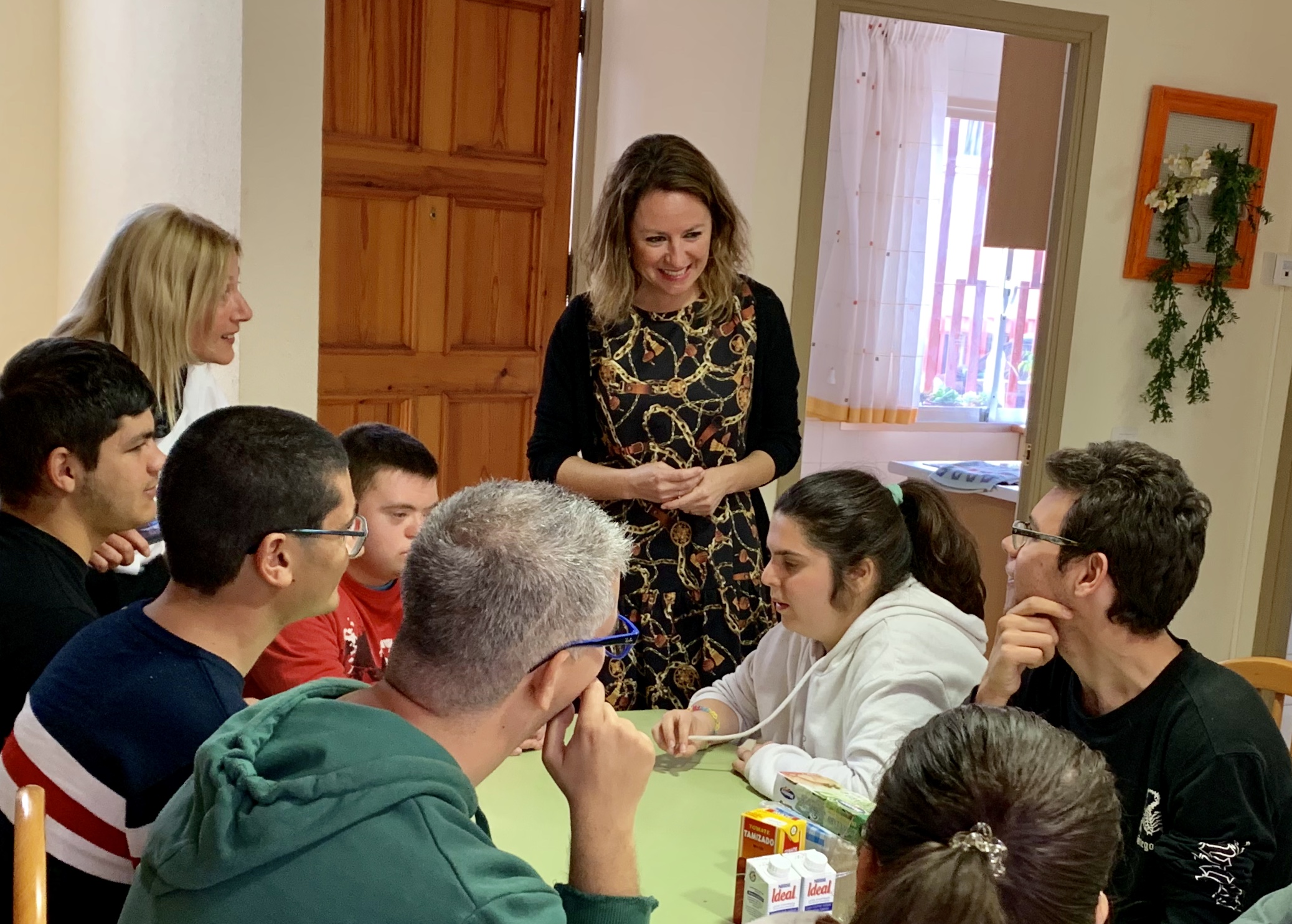 Carrasco se compromete a crear más plazas de educación y atención para personas con discapacidad en Castellón