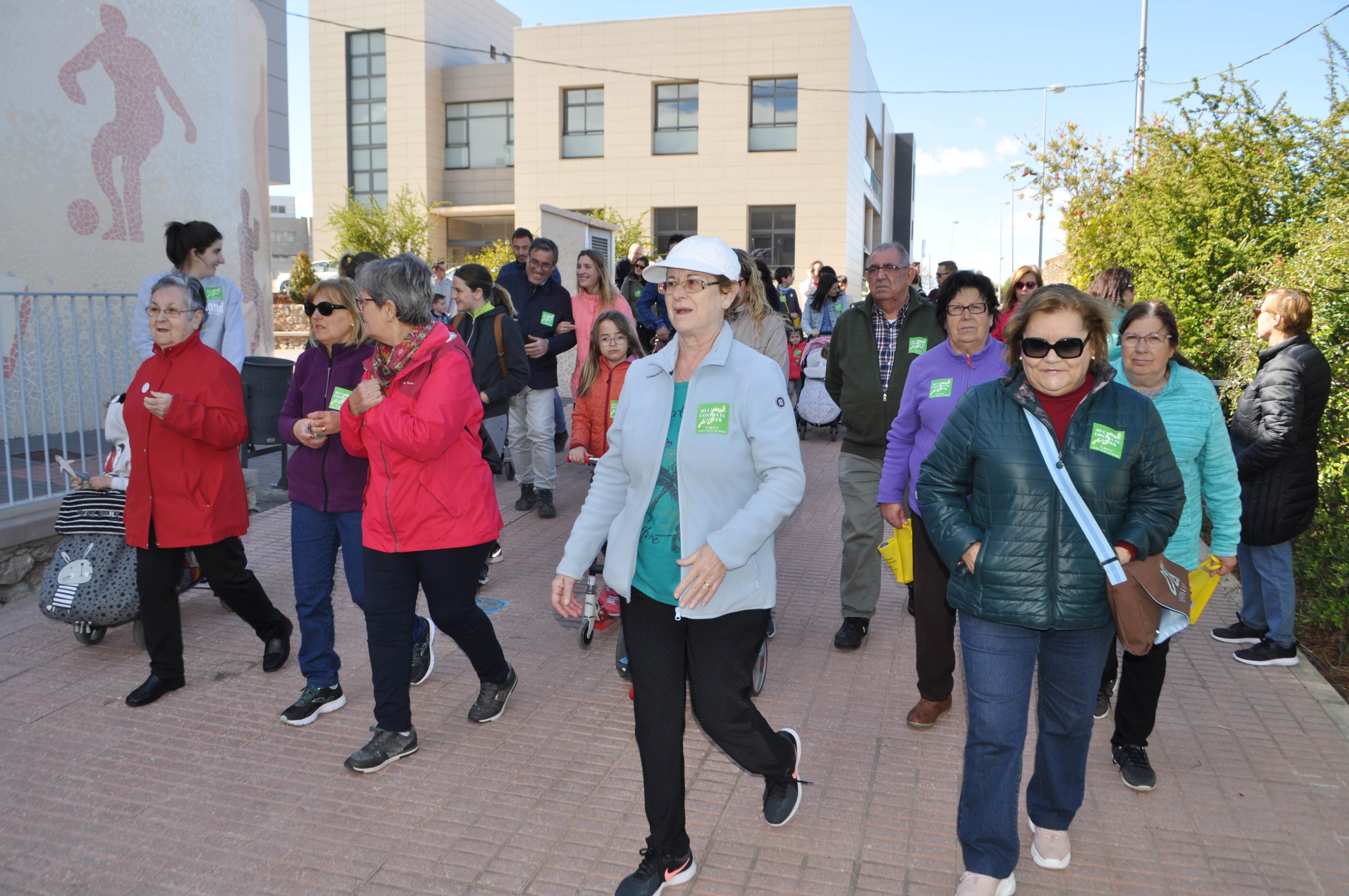 Los moroneros participan masivamente en la caminata anual para recaudar fondos para la lucha contra el cáncer