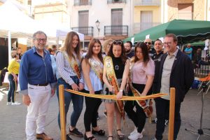 Ribesalbes saca todo su comercio a la calle en su X Feria Artesanal