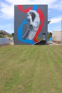 El trinquete del Sindical ya luce mural