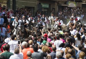 La Diputación subvenciona las principales fiestas de interés turístico de la provincia para hacerlas más grandes