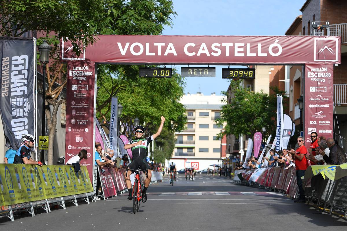 Couanon, primer líder francés de la Volta Castelló