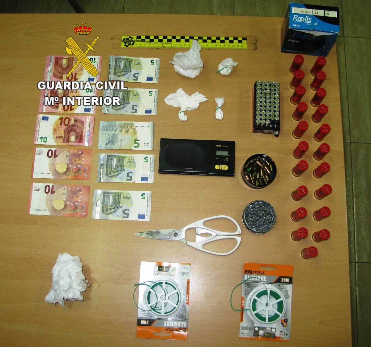 La Guardia Civil desarticula un punto de venta de drogas y detiene a una persona en Burriana