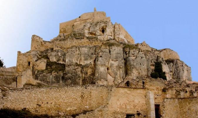 Firma del acta de entrega del castillo y murallas de Morella