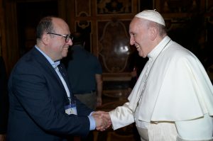 El Papa Francisco recibe en audiencia a Stella Maris Castellón