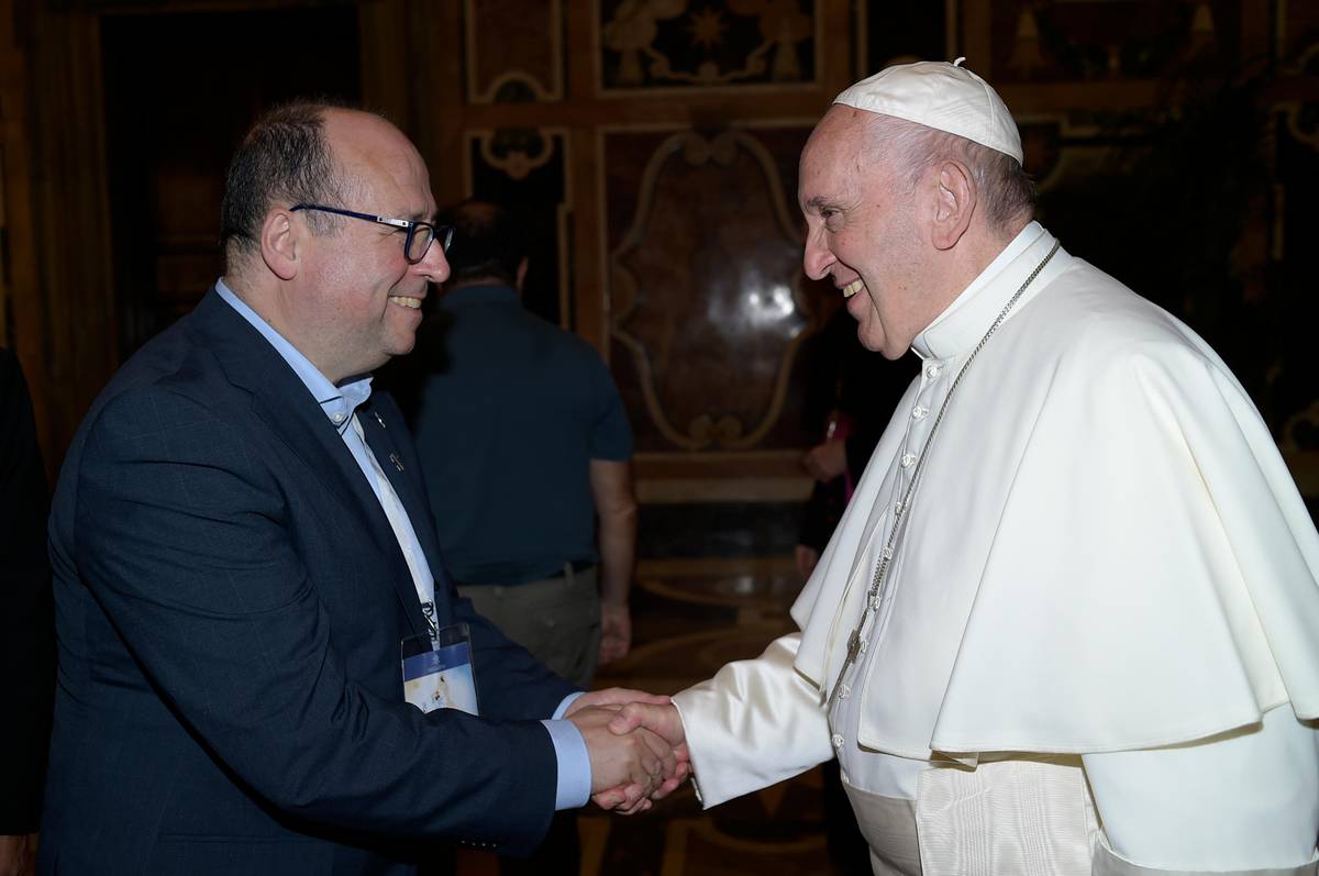 El Papa Francisco recibe en audiencia a Stella Maris Castellón