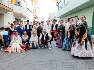 El folclore de Sant Jordi conquista a vecinos y visitantes