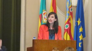 María España pide libertad tras el enésimo ridículo de Marzà