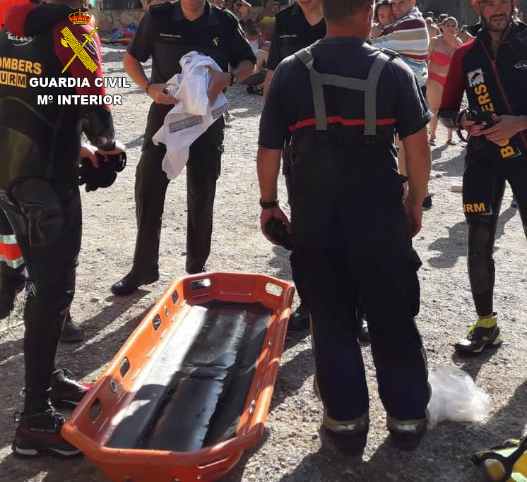 Rescate de un varón que se había precipitado desde 5 metros de altura desde la Cueva Fuente de Los Baños al río Mijares en Montanejos