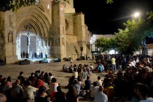 Morella presenta la restauración de la Puerta de los Apóstoles con un vídeo mapping