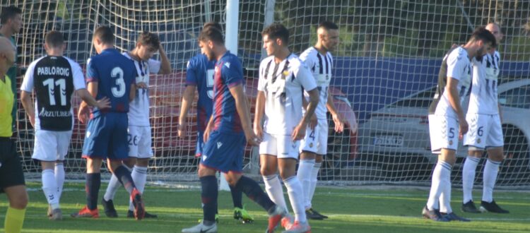 El CD Castellón cae por la mínima ante el filial del Levante» (2-1)