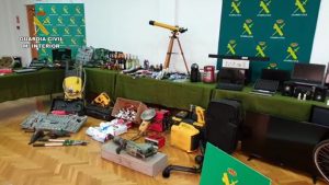 La Guardia Civil desarticula un grupo criminal especializado en robos en edificios públicos, colegios y farmacias