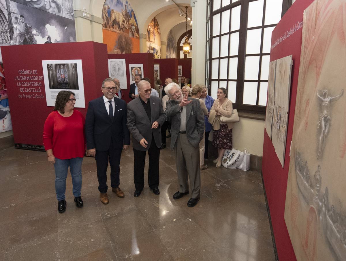 Abre en el Palau Provincial la exposición que retrata la creación del altar mayor de la concatedral de Castellón