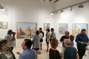 Exposiciones, talleres, clases magistrales y actuaciones musicales marcan el último tramo del año en el Espai Cultural Obert de la plaza de Las Aulas