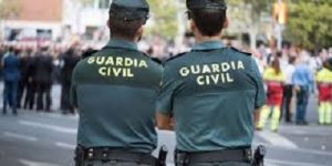 La Guardia Civil detiene a dos personas por estafas a una anciana en Benicarló