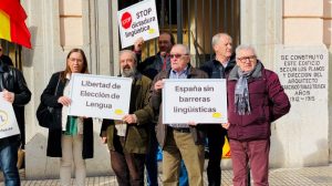 VOX Castellón se suma a la concentración de Hablamos Español contra la Ley del ‘Timolingüismo’