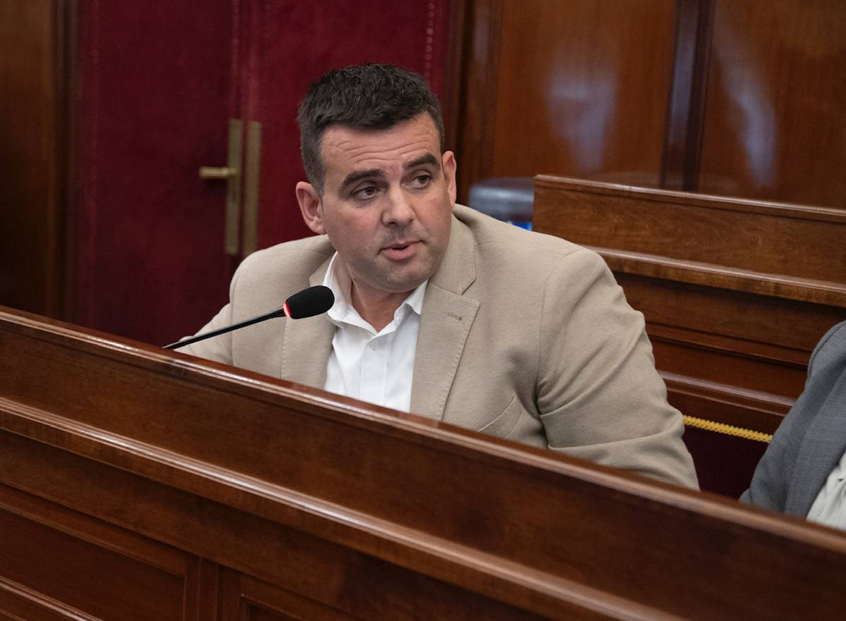 Vicente (PP): “Puig prefiere contratar asesores que saldar su deuda con Castellón”