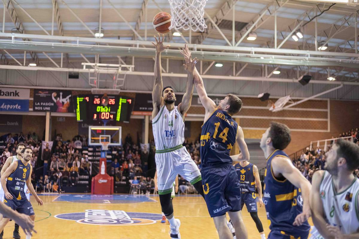 Libernamk Oviedo 76 – TAU Castelló 81