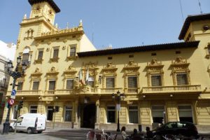 El Real Casino Antiguo ofrece sus instalaciones al ayuntamiento para acoger cualquier necesidad civil de emergencia