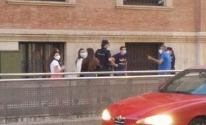 Una mujer es atacada cuando se manifestaba pacíficamente en María Agustina