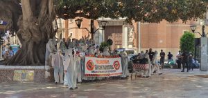 La ultraizquierda aintidemocrática protesta por la manifestación de VOX