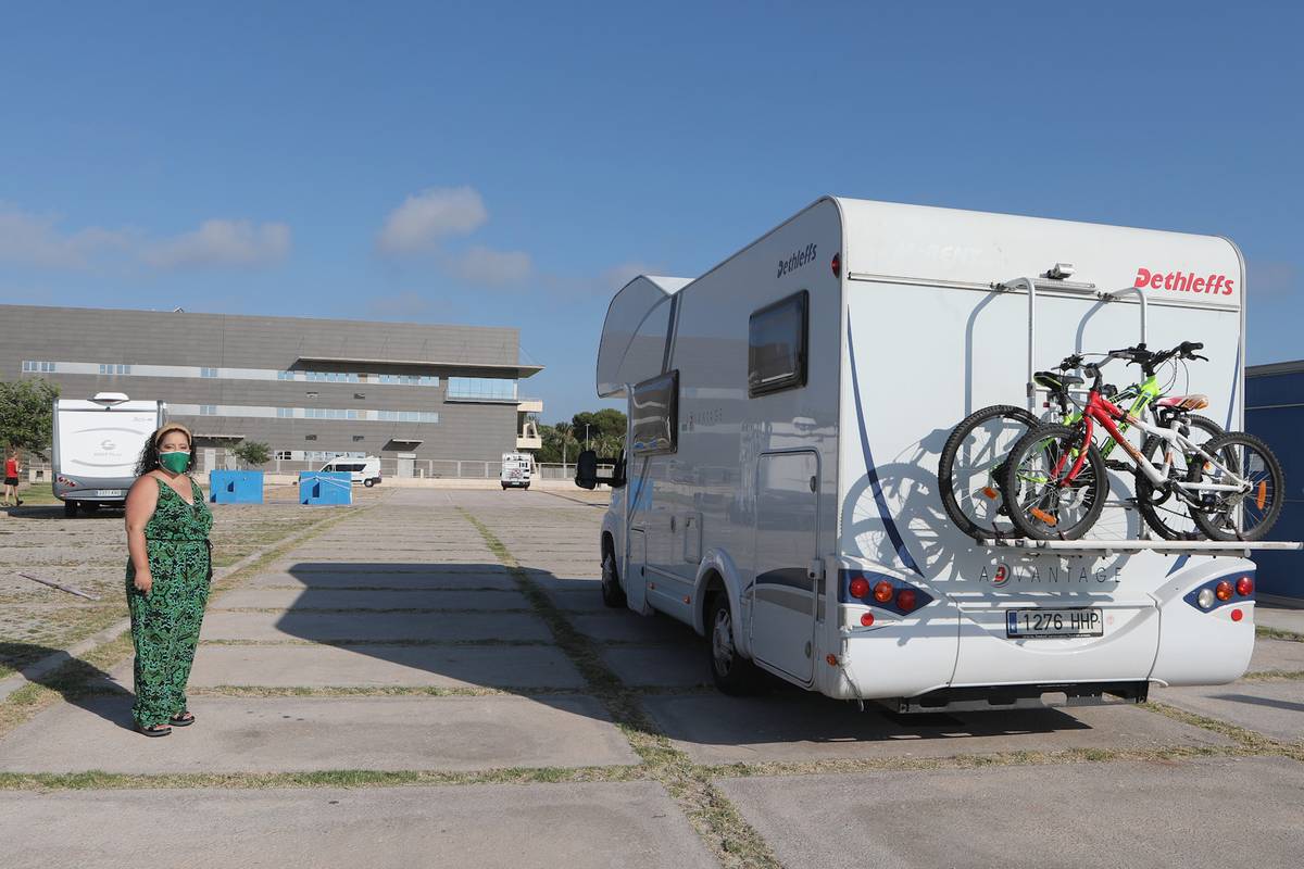 Reabren el párking de autocaravanas y las oficinas de turismo de las playas de Castellón