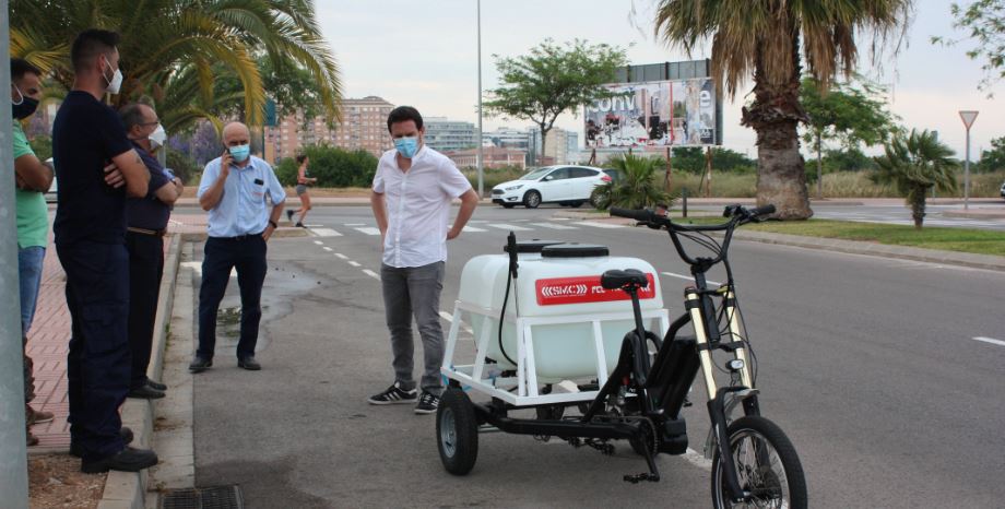 Castellón garantiza las desinfecciones en vías públicas y playas con medio centenar de efectivos