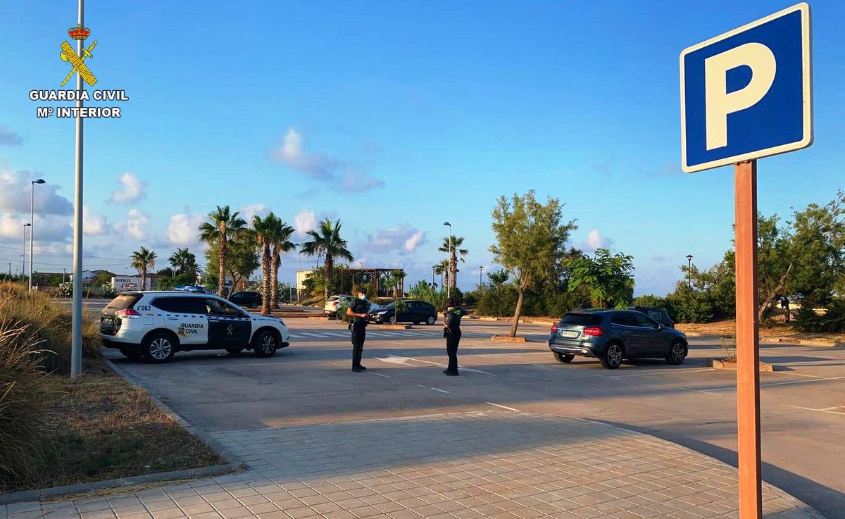 La Guardia Civil detiene al autor de 25 delitos de robo interior de vehículo cometidos en parkings de las localidades de Almenara y Canet de Berenguer