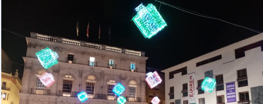 La luces de la Plaza Mayor anuncian la Navidad