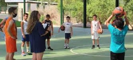 Castellón mantiene abiertas las escuelas deportivas de voleibol, baloncesto y fútbol sala