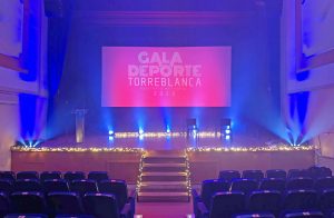 Torreblanca reconoce la dedicación de sus deportistas en la primera Gala del Deporte.