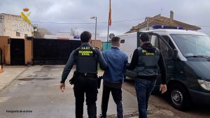 La Guardia Civil detiene a una persona por un robo con violencia e intimidación en un domicilio de Benlloch