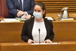 Ana Vega (VOX) acusa a Podemos de querer crear otro chiringuito al proponer una farmacéutica pública