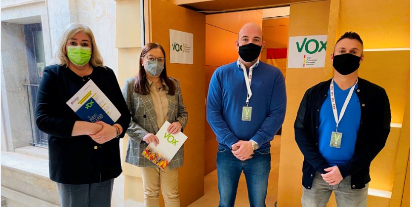VOX se reúne con los hosteleros de Castellón y reclama la reapertura urgente de la hostelería