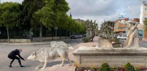 El enfrentamiento entre los vecinos de la Avenida de Lidón y el Ayuntamiento llega a los despachos