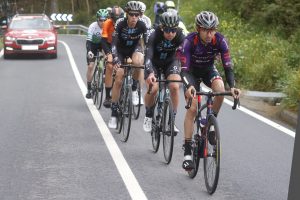 Óscar Cabedo, el más fuerte de la escapada de la Vuelta Ciclista al País Vasco