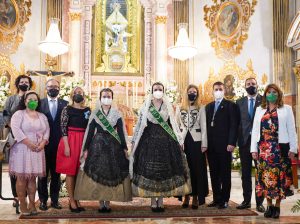 La alcaldesa de Castellón, Amparo Marco, ha asistido hoy a los principales actos de la fiesta de la Mare de Déu del Lledó, celebrados en la Basílica