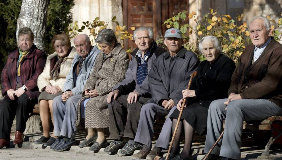 El envejecimiento alcanza un nuevo máximo en Castellón, de 126%: se contabilizan 126 mayores de 64 años por cada 100 menores de 16