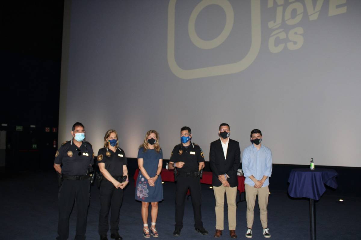 La Policía Local premia a 120 estudiantes de ESO en la tercera edición de Comunica Jove