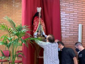 Santa Quitèria recorre las iglesias de Almassora ante la ‘tornà’ a la ermita