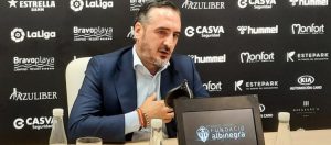 Vicente Montesinos: “Vamos a confeccionar una plantilla que opte a volver cuanto antes al fútbol profesional”