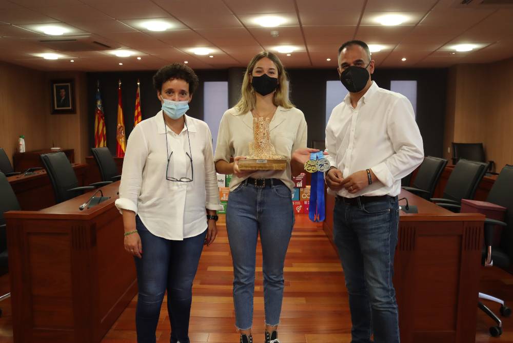 Onda recibe a la campeona de España de aguas abiertas