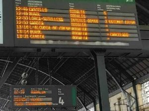 Compromís exige recuperar todos los trenes