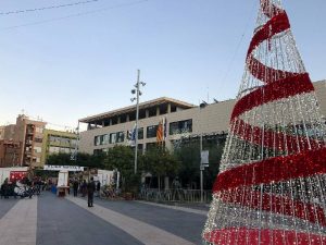 Almassora saca a licitación el alumbrado navideño para adelantar  la campaña y favorecer al comercio local