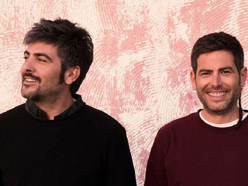 El ‘Fuego’ de los hermanos Muñoz prende este viernes el escenario del festival Mar de Sons tras agotar entradas hace semanas