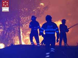 Los bomberos de la Diputación han intervenido en 21 incendios durante la ola de calor