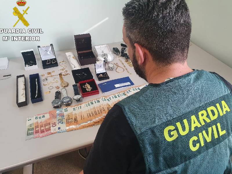 La Guardia Civil desarticula una organización criminal, en varias comunidades autónomas, vinculada con la mafia calabresa