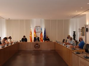 Agricultores y alcaldes de la Plana acuerdan en Vila-real luchar conjuntamente contra la plaga del cotonet