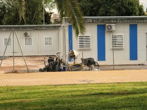 El PP denuncia el fracaso del Pla Edificant mientras 700 niños comienzan el curso en barracones